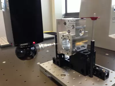 Pneumatic motor main body