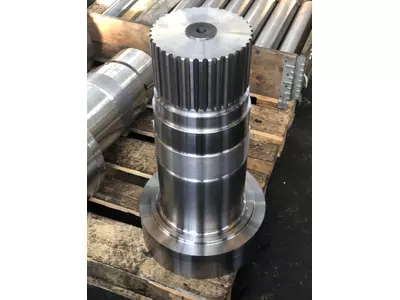 Antriebswelle mit Verzahnung