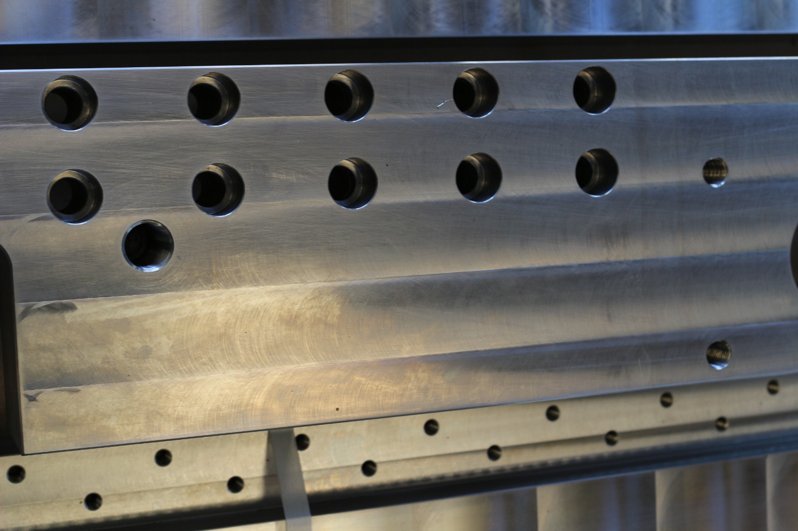 mold holder plates
