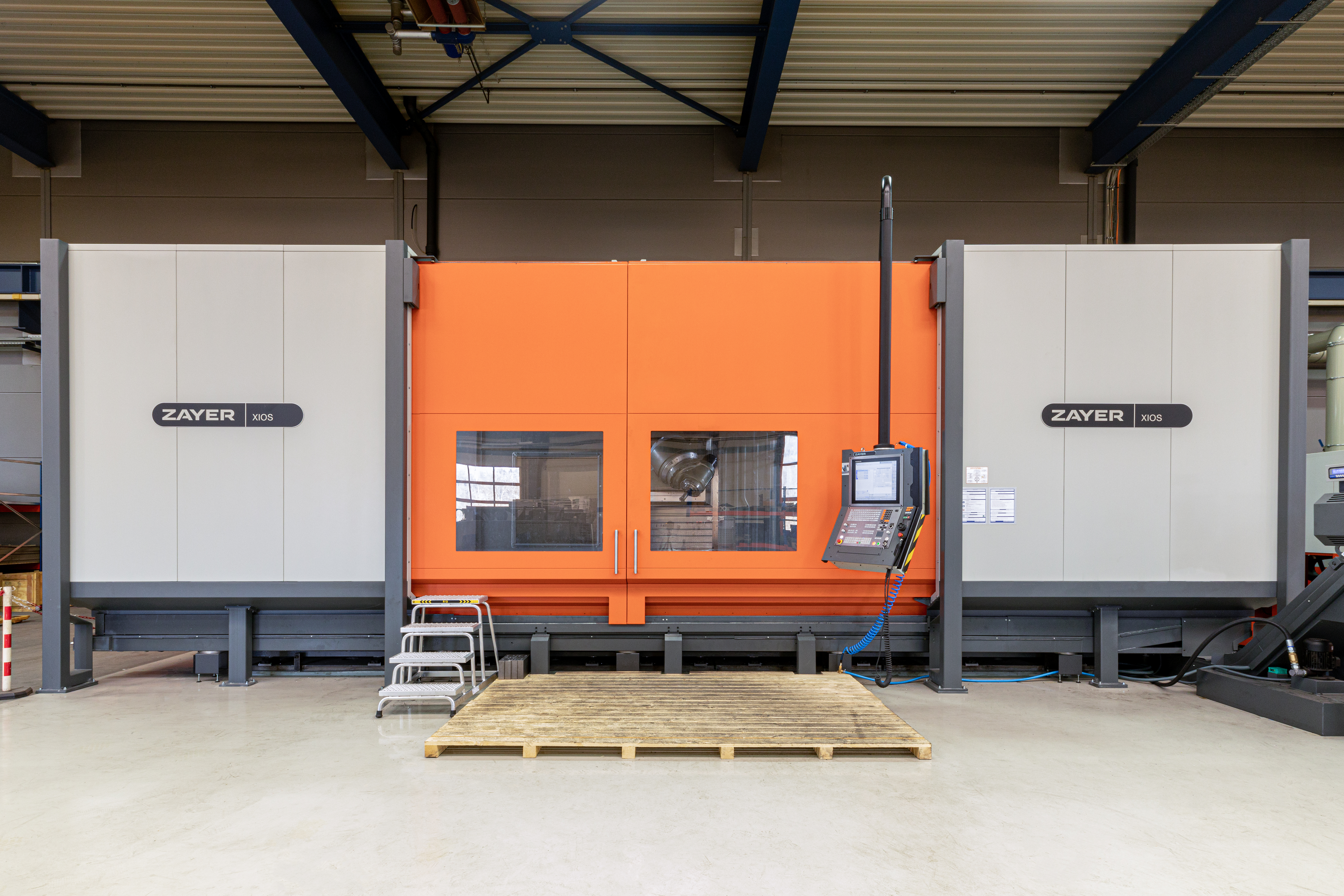 5-Achsen Bettfräsmaschine XIOS 4000