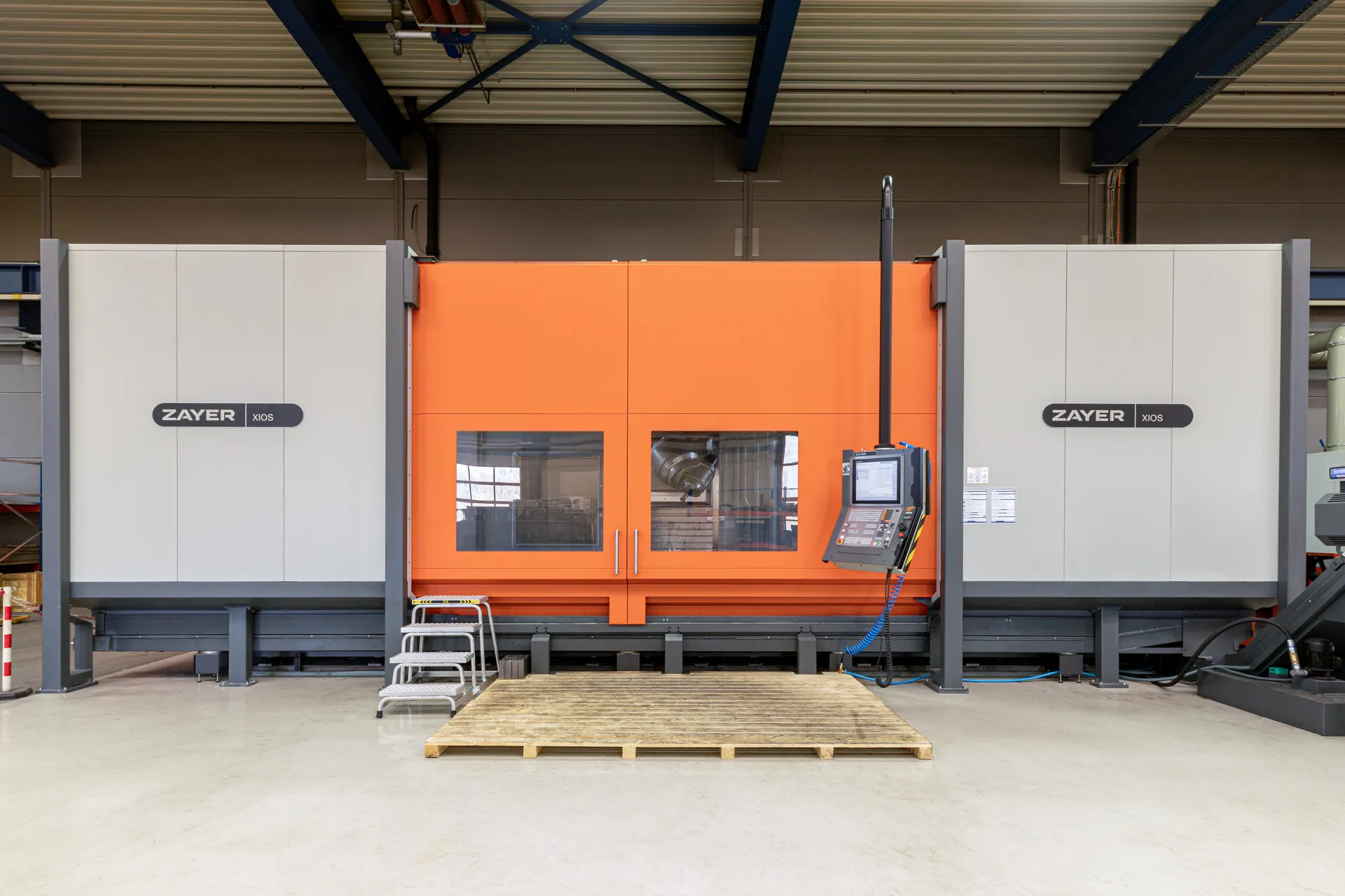5-Achsen Bettfräsmaschine XIOS 4000