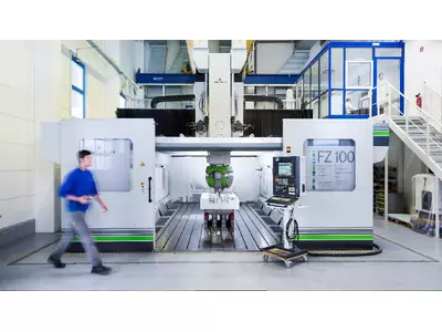 Großer High Tech Maschinenpark