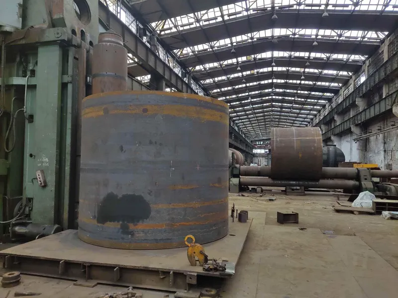 Tank segment