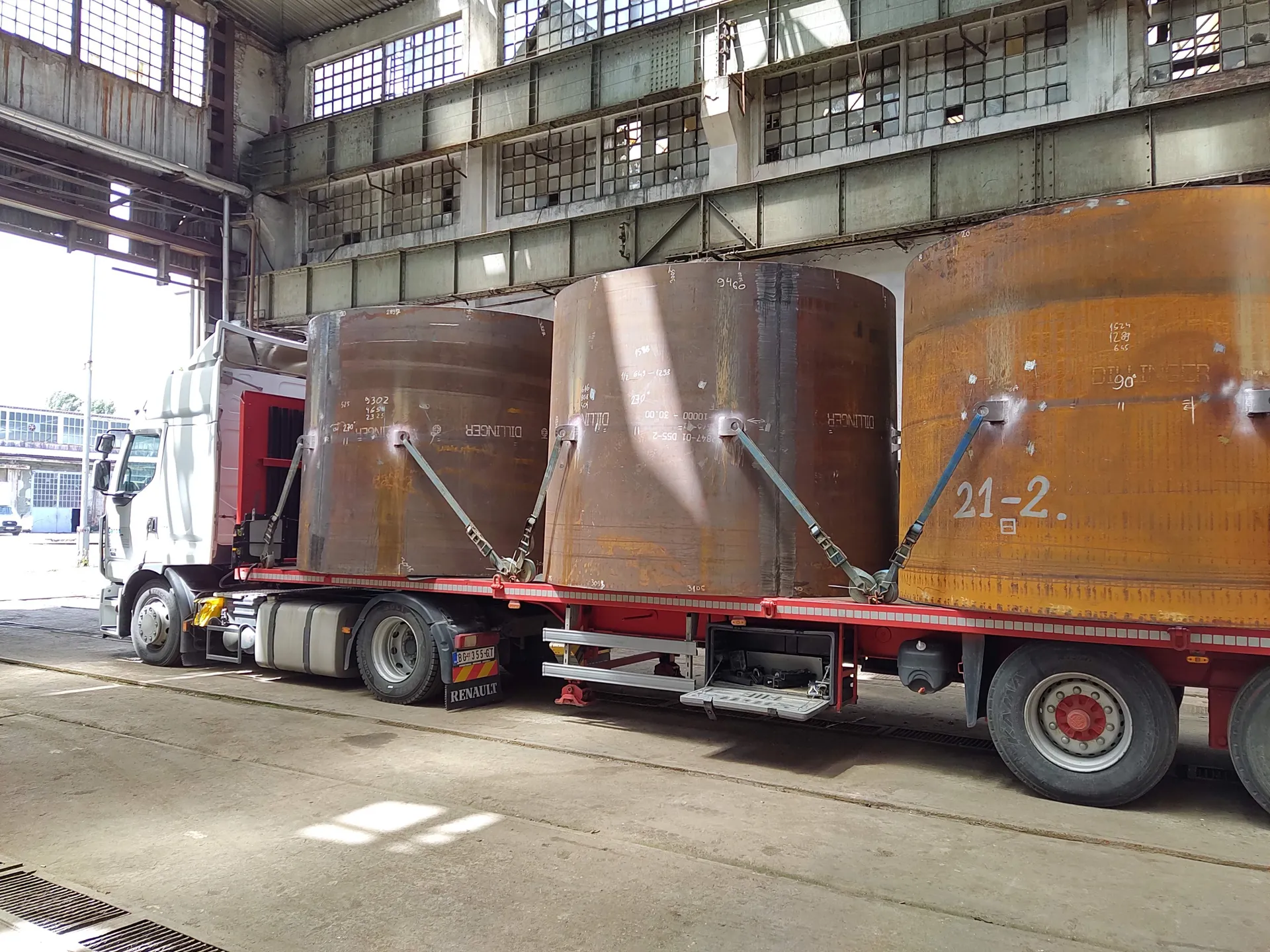 Tank segments