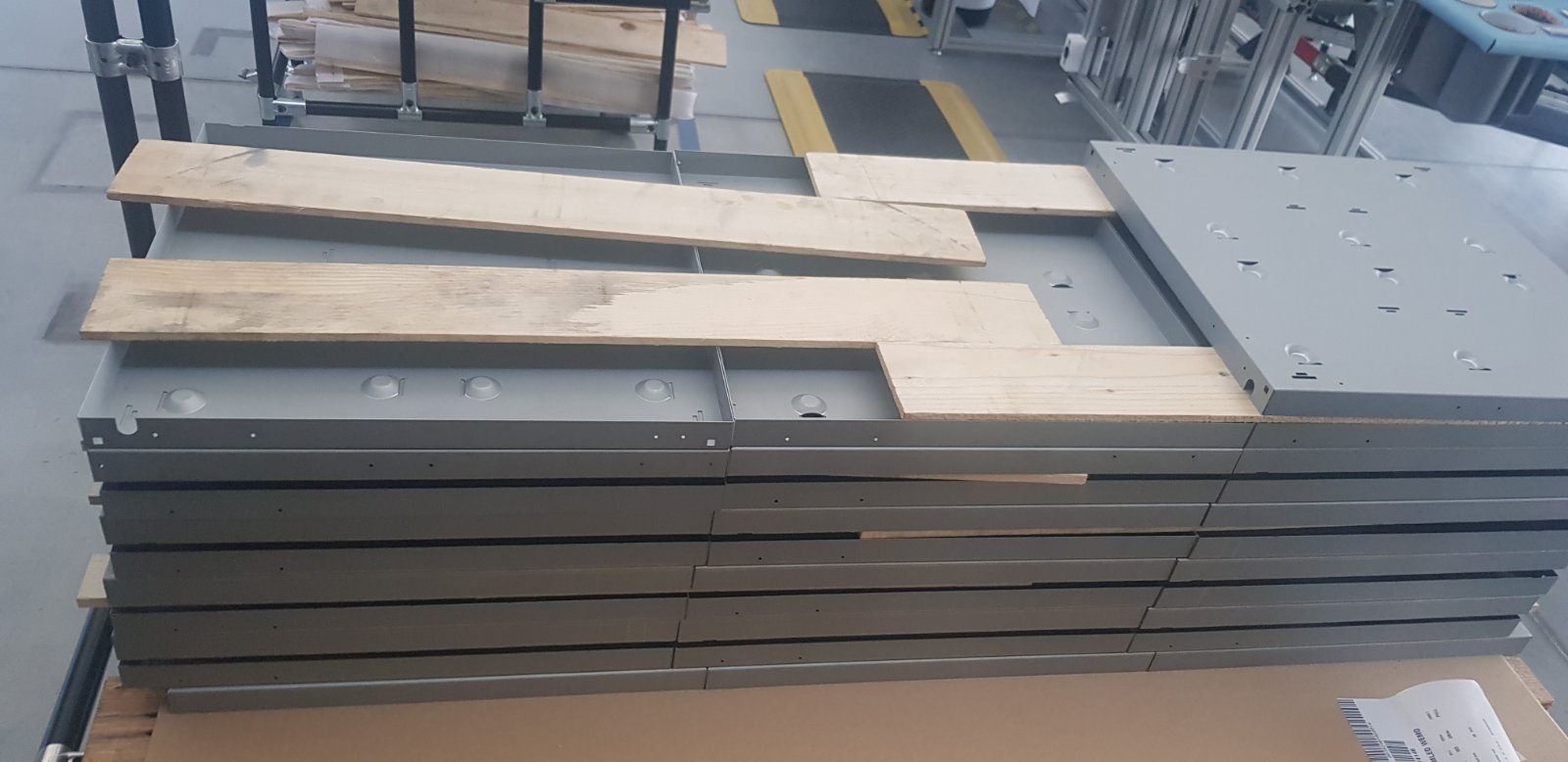 Lamp chassis