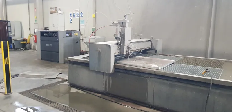 Water jet Maximator 6020
