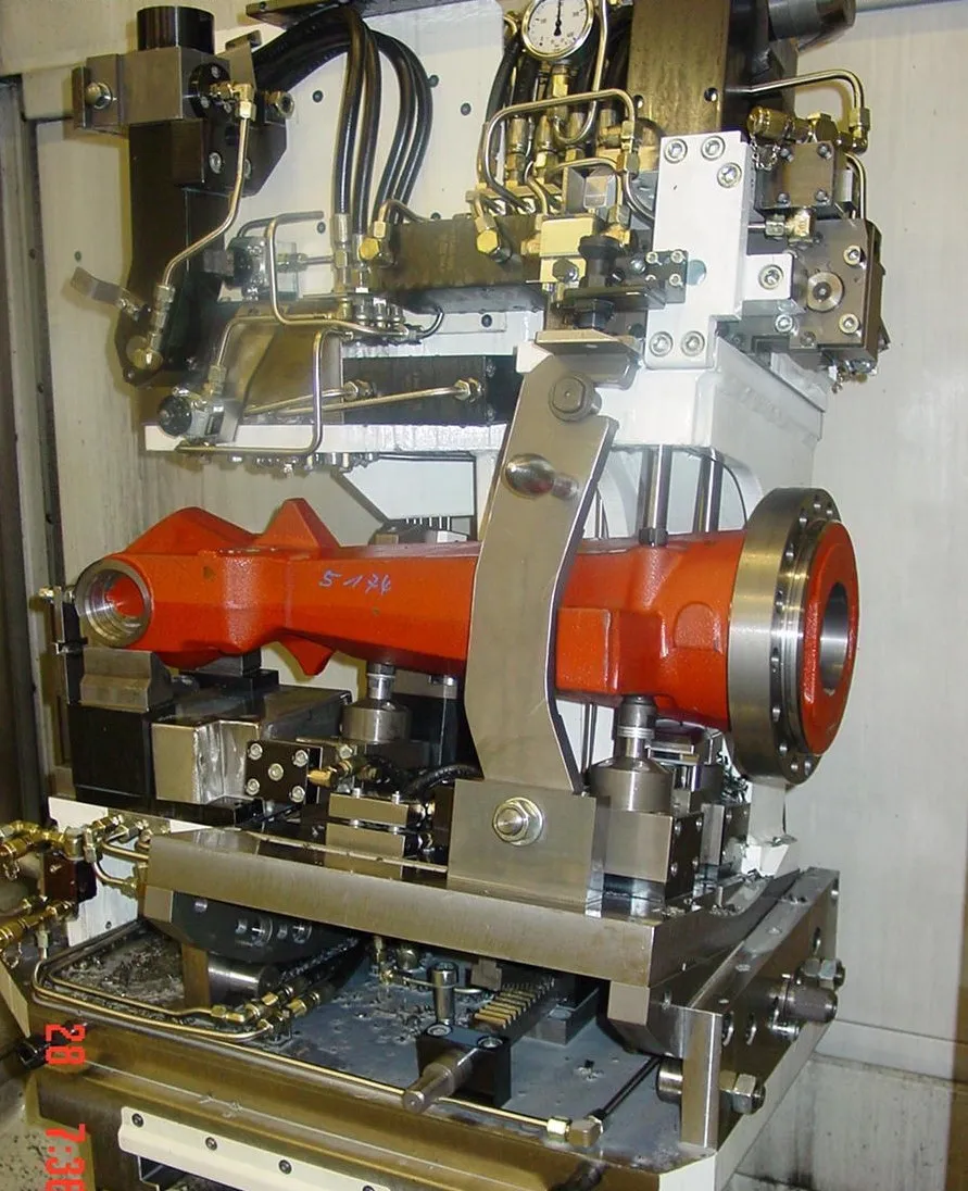 Hydraulische Schwenkvorrichtung für Achsbrücke
