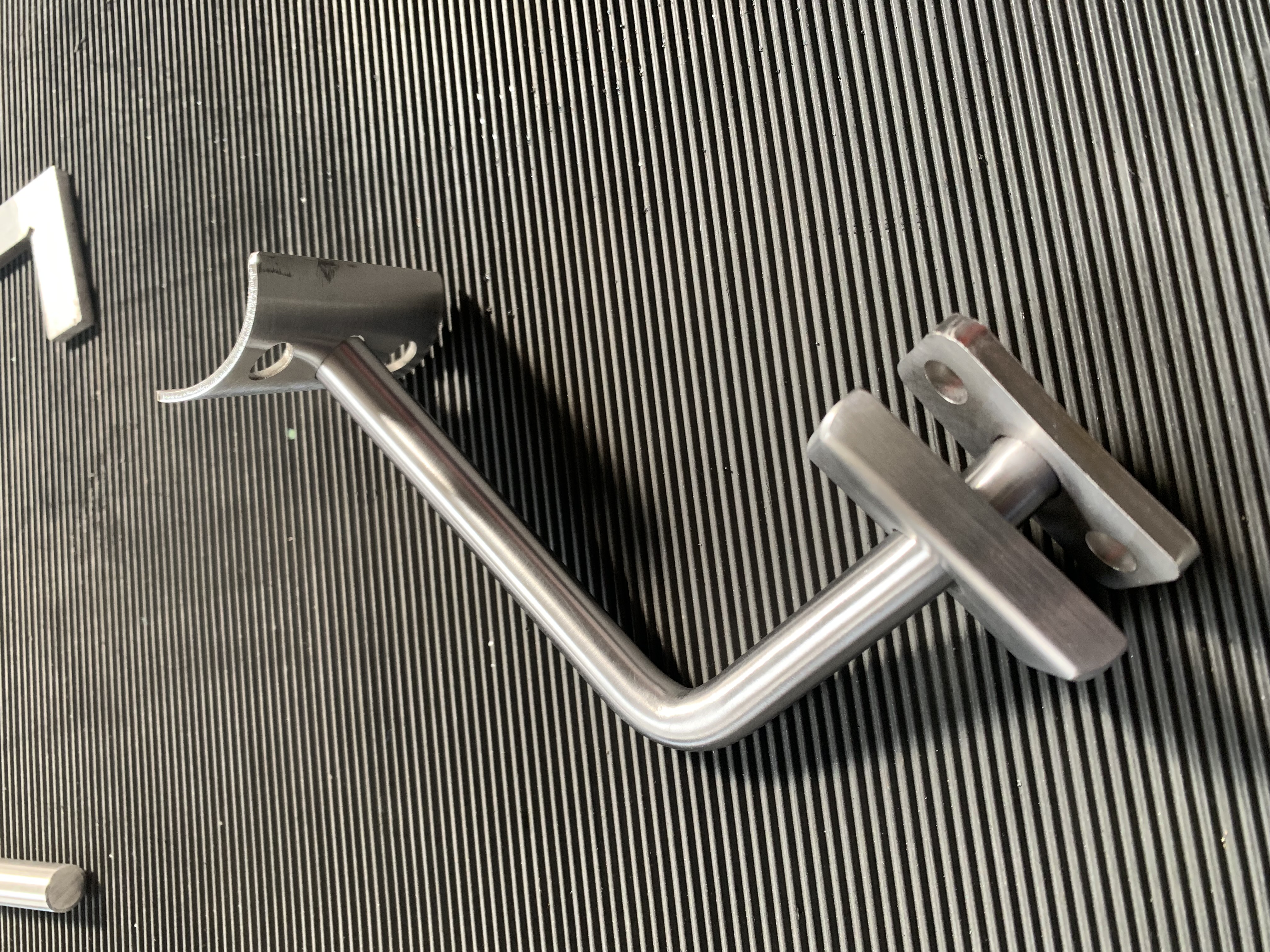Sepzieller Handlaufhalter