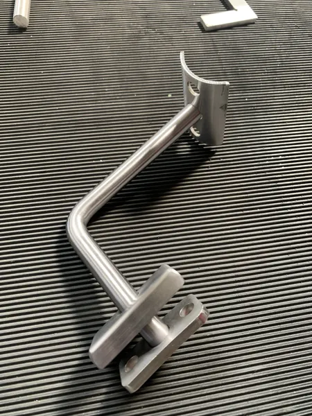 Sepzieller Handlaufhalter