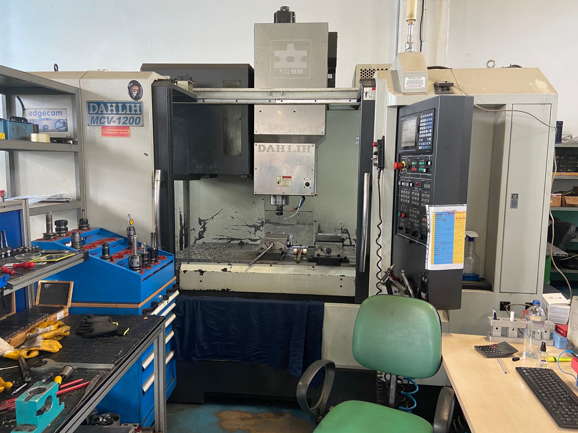 CNC 3 Axis Vertical Milling Center