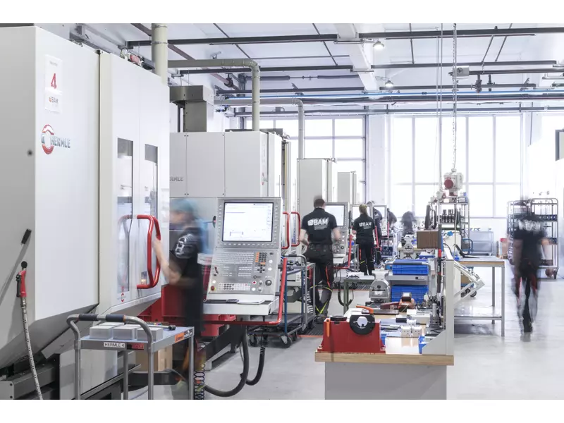 bam-gmbh_fräserei.webp