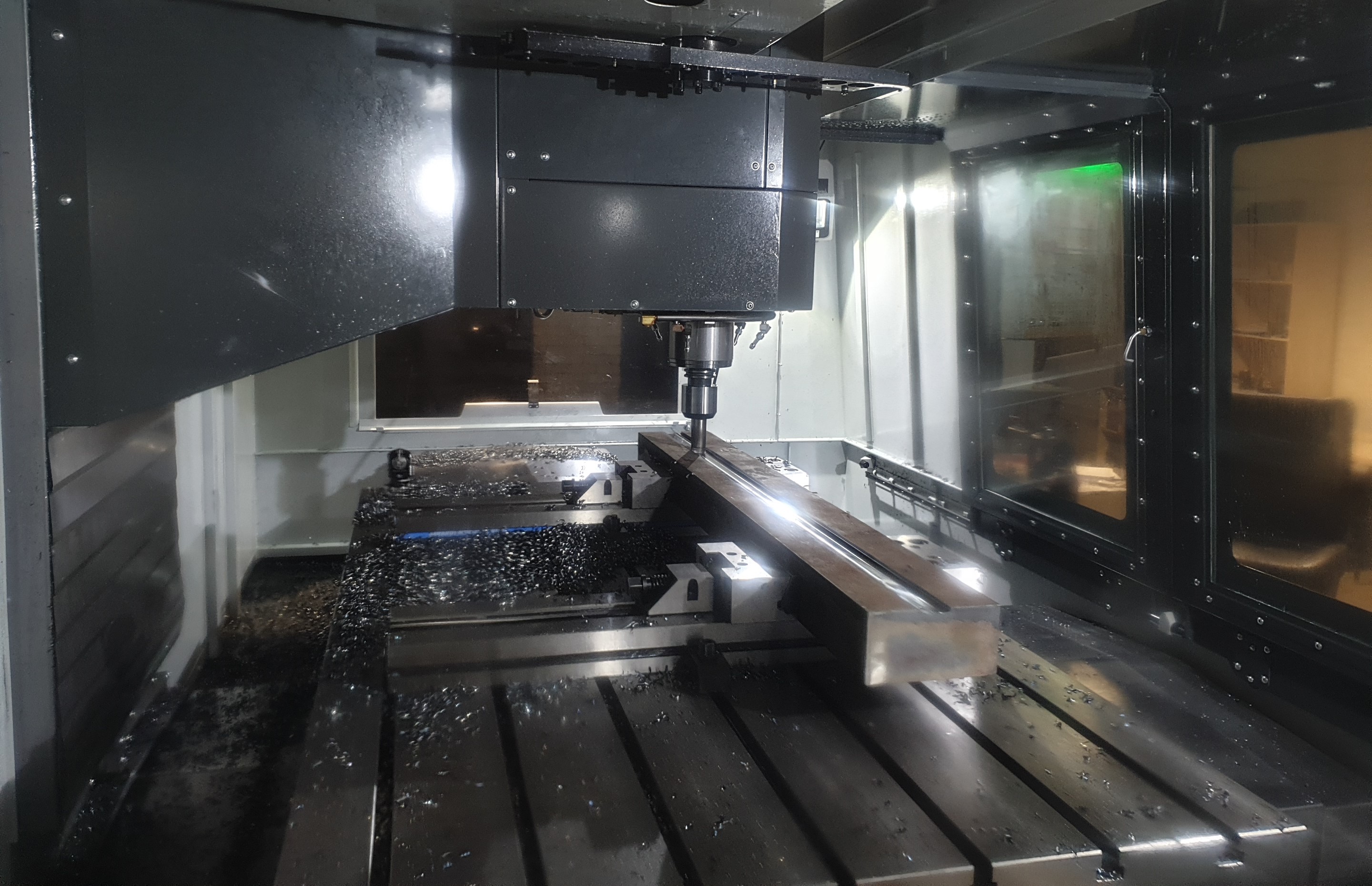 HAAS VF8