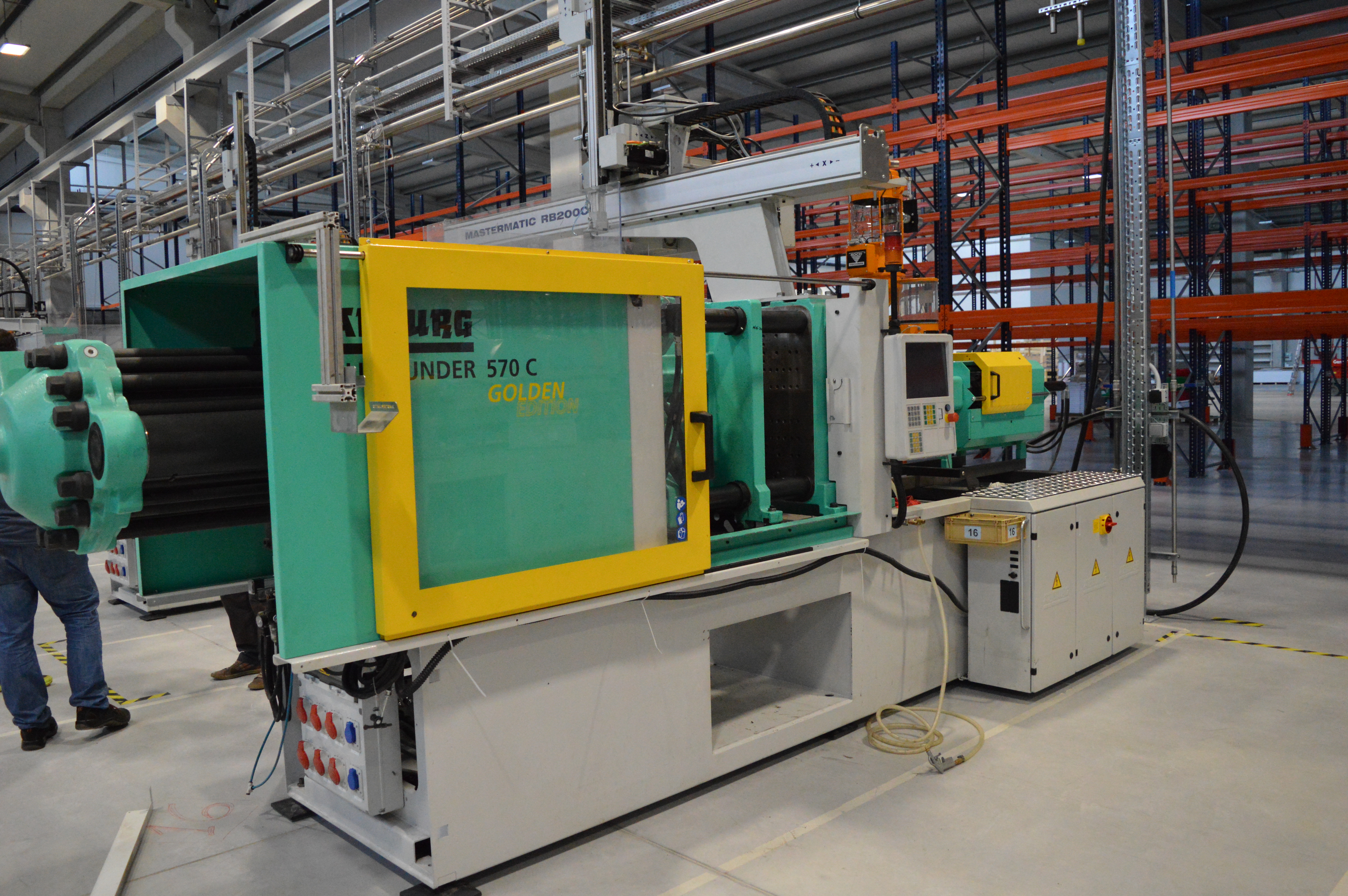 Injection Molding Machine