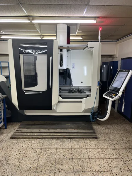 CMX 800 V