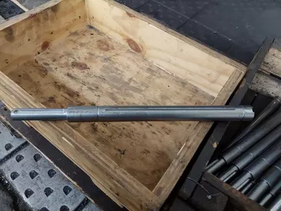 Turned shaft with keyways