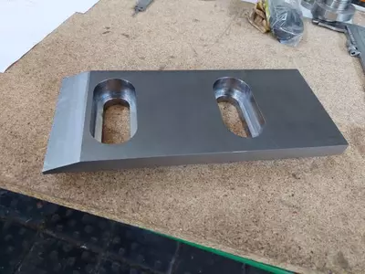Locking plate