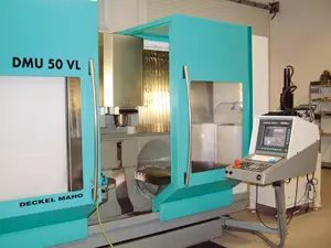 Universal Fräs- und Bohrmaschine