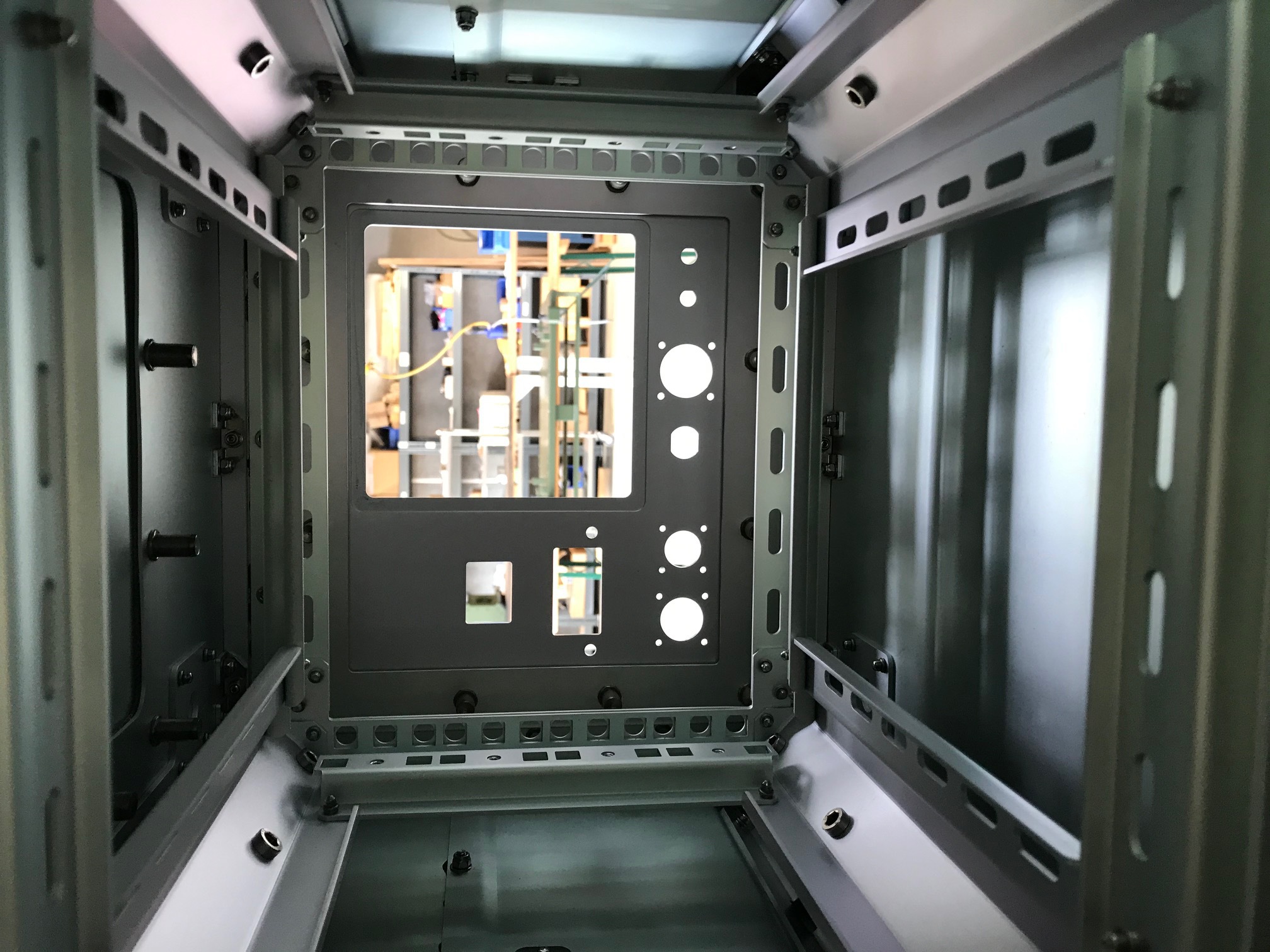 10" LEO-alpha-Rack