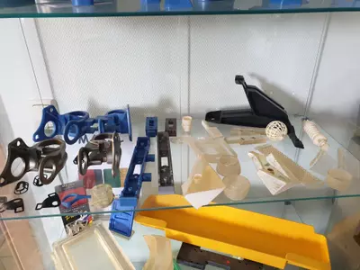 Verschiedene Teile (Feinguss, §-D Druck und Spritzguss