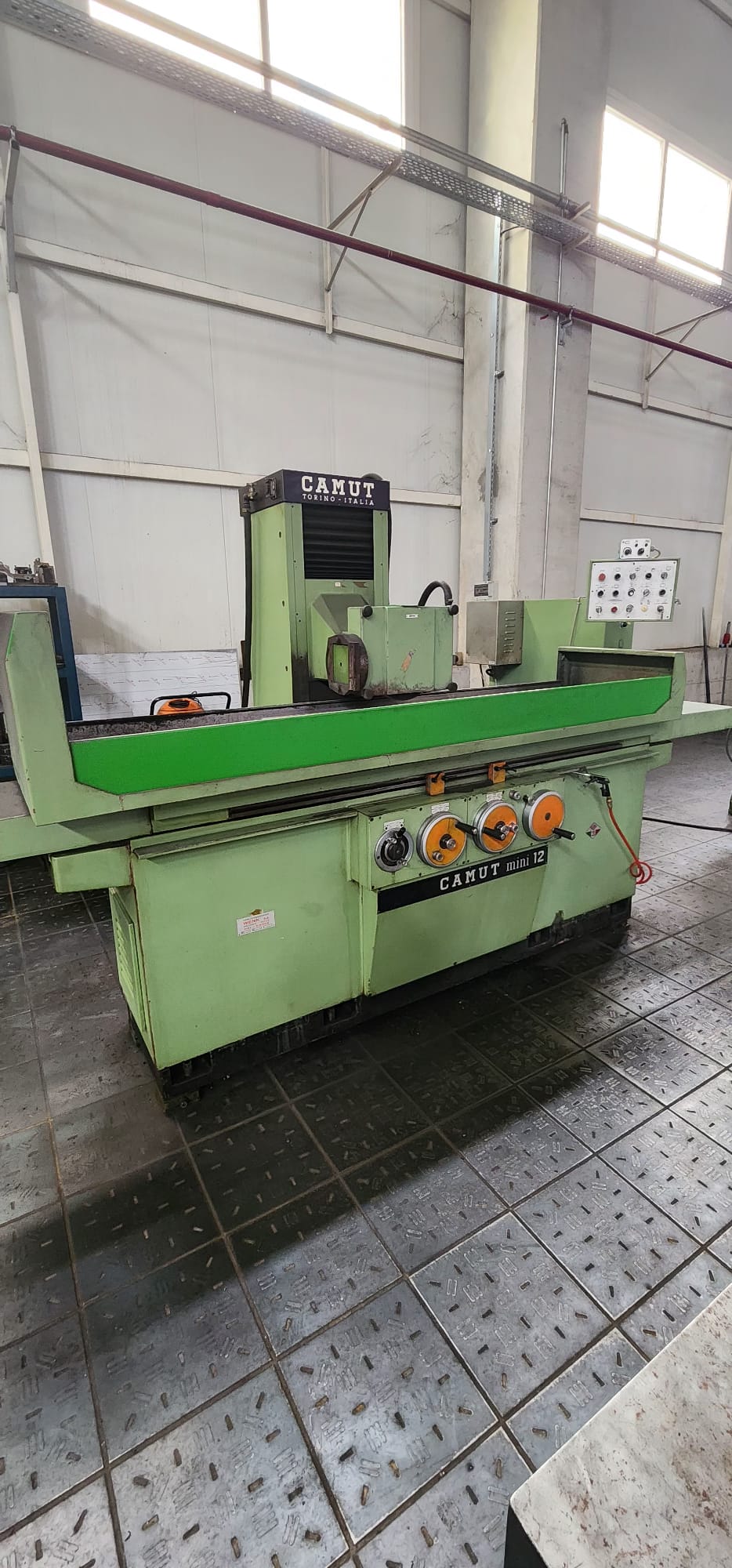 Grinding machine