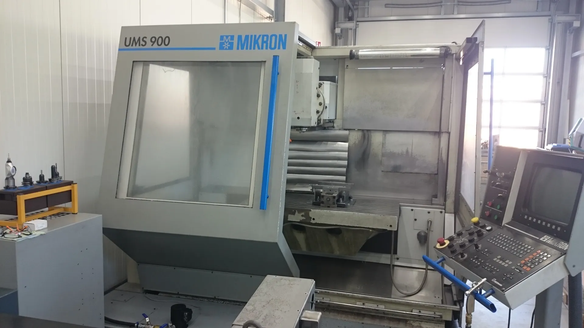 Mikron UMS 900