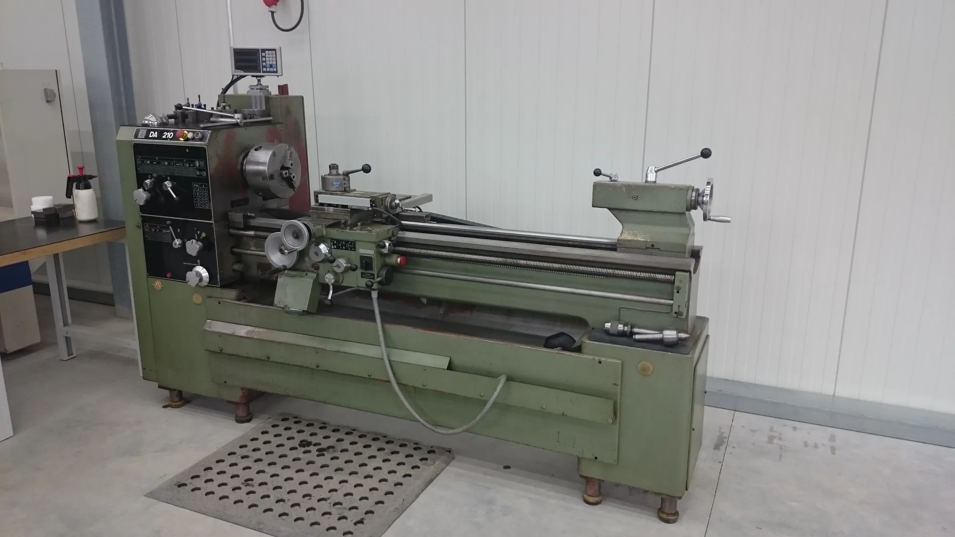 Voest DA 210