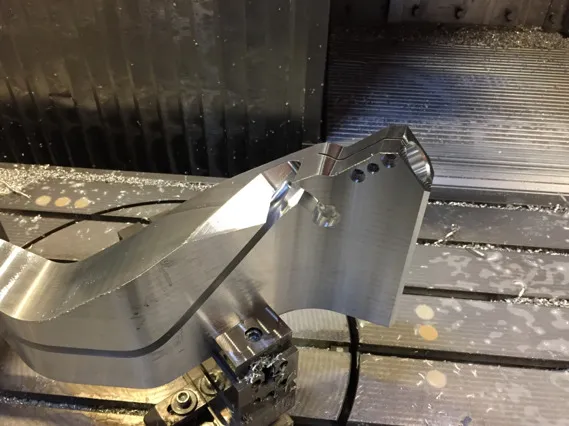3D- Elektrodenarm im Fertigungsprozess
