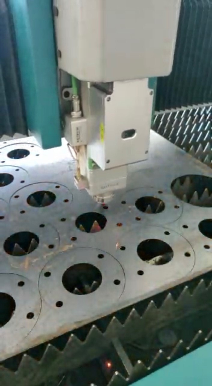 Flange for automotive assembly