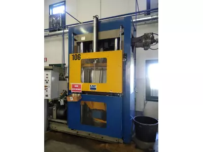 Pressa iniezione verticale