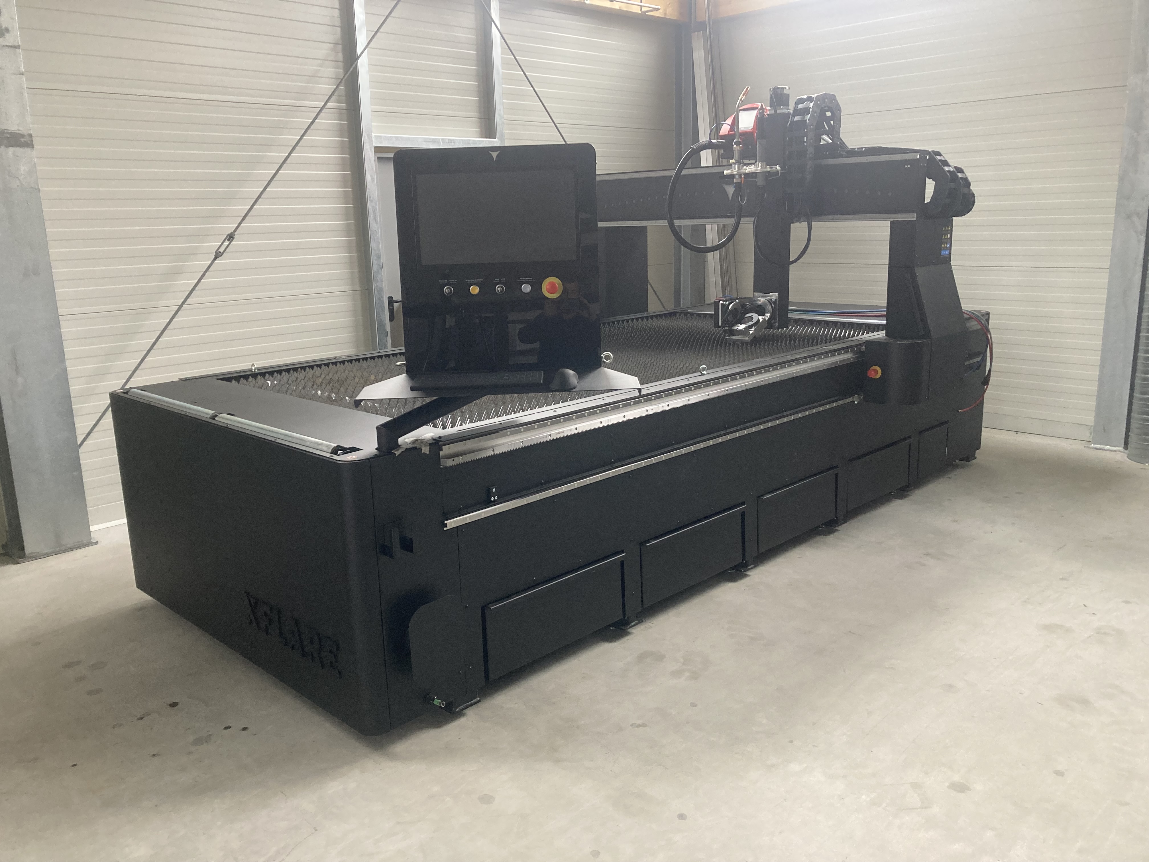 6 Achs CNC Multiprozess Bearbeitungstisch