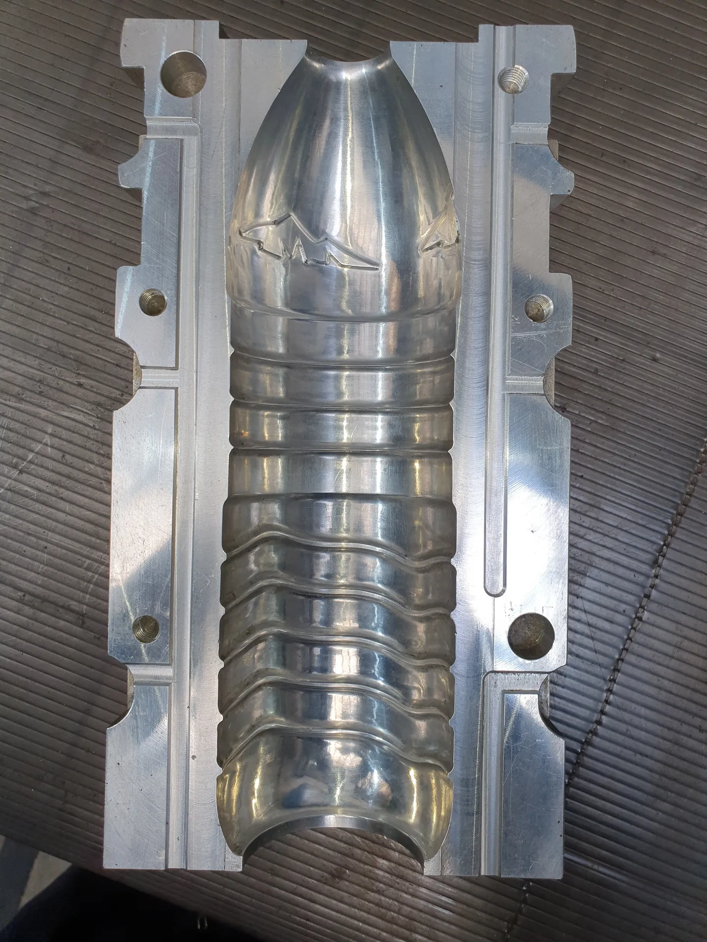 PET Bottle Blowmold