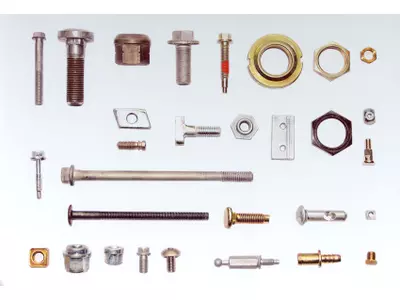 Verbindungselemente divers