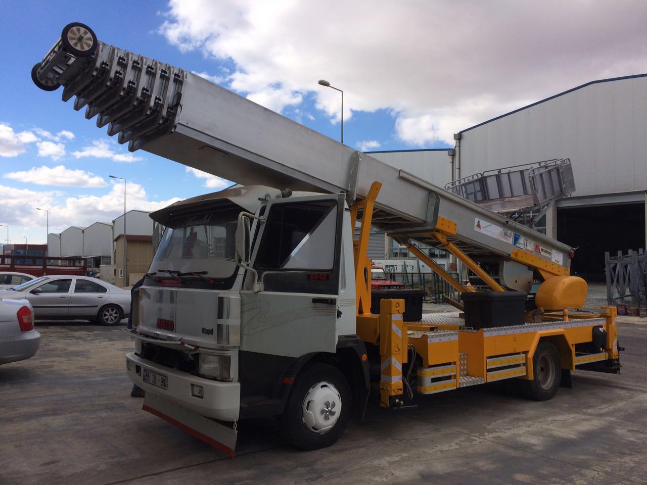 Ladder Lift Truck
