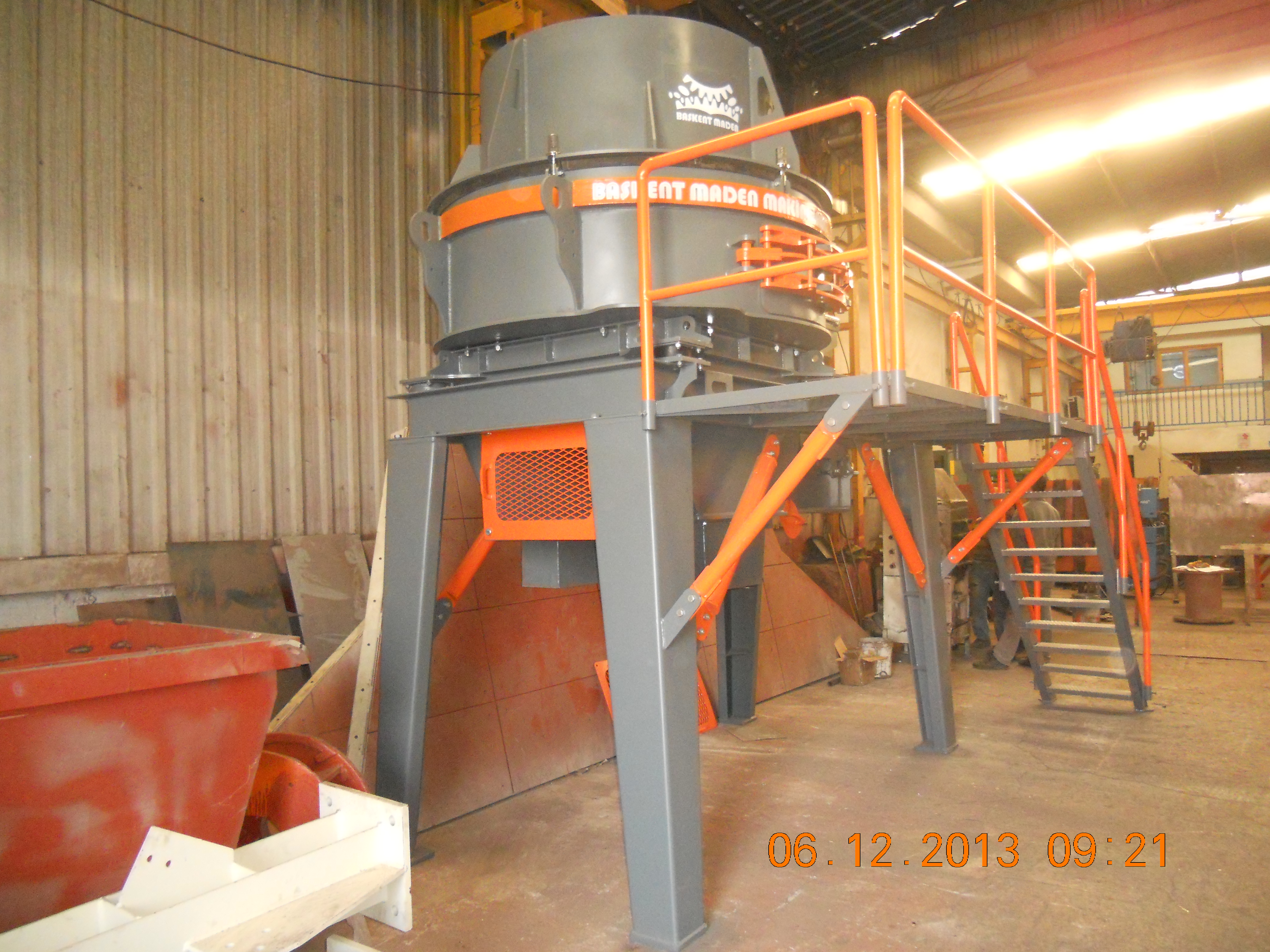 Vertical Shaft Crusher