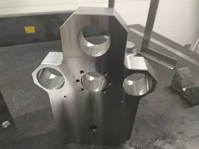 Traverse movable PKM 10.1_00.03