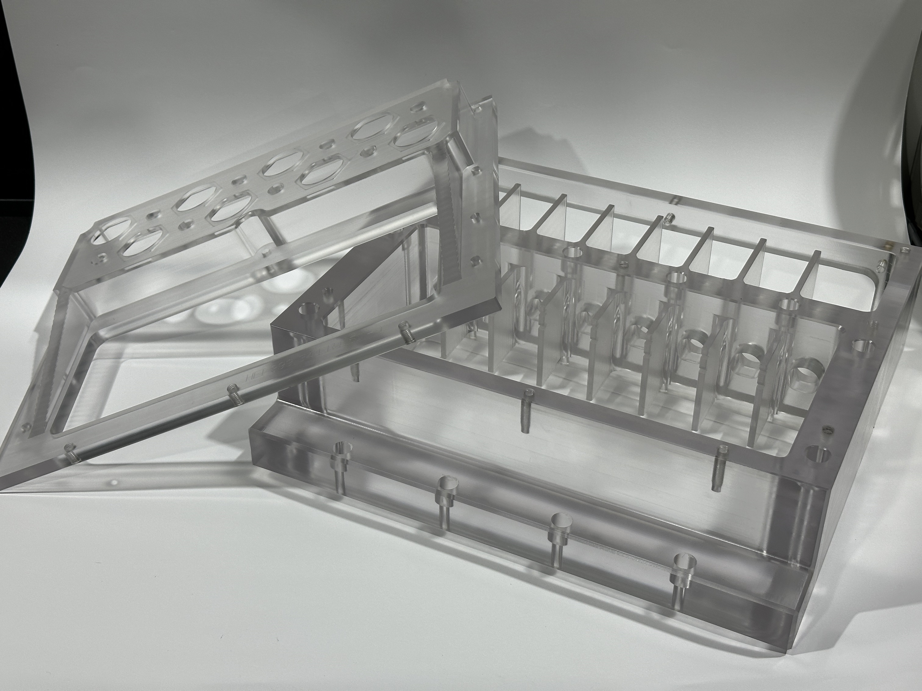 Hochvolt-Box aus Polycarbonat