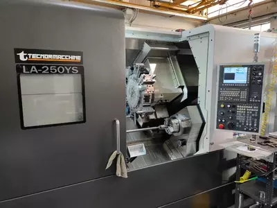 Tornio CNC LA250YS