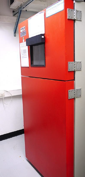 Temperaturschock-Kammer: Heraeus VMS 2/08/22/125