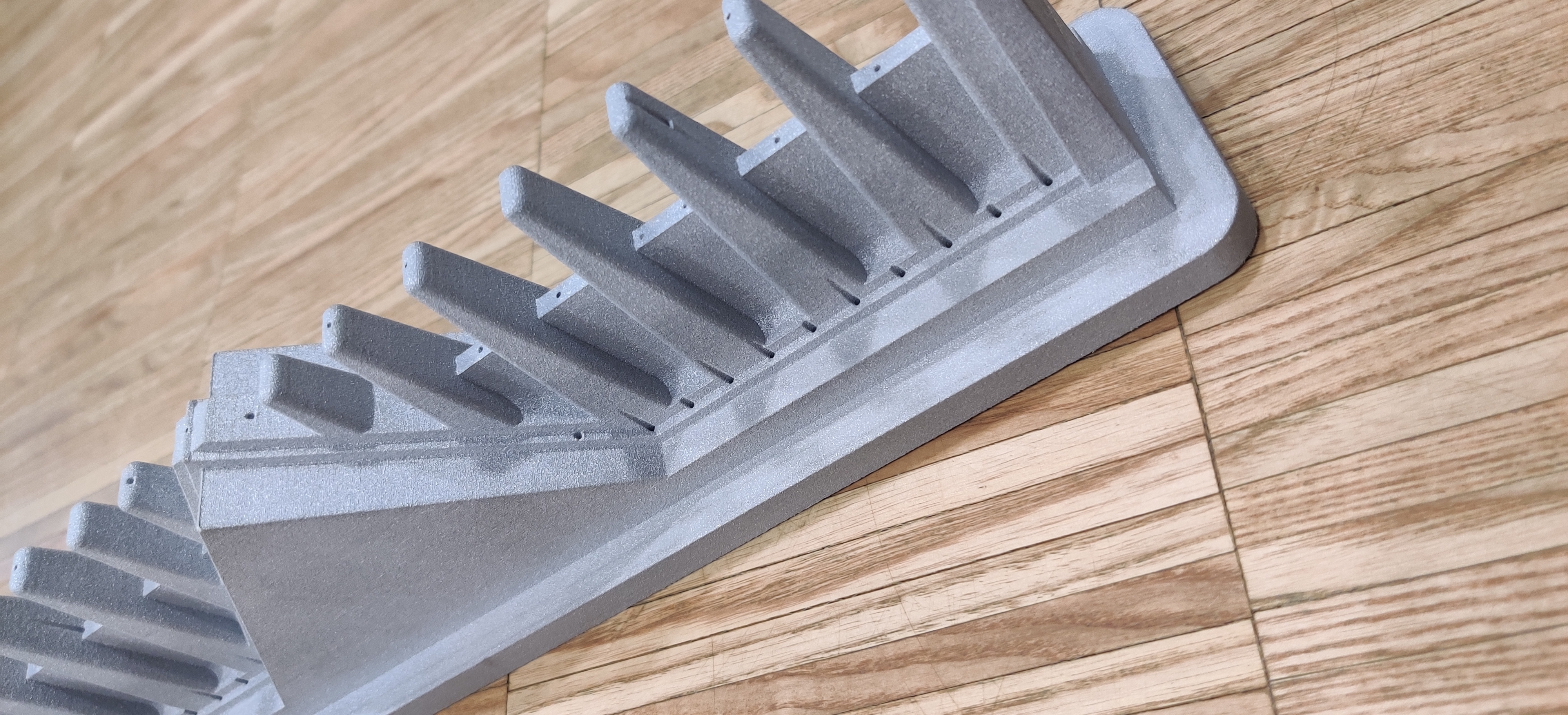 Bauteil aus Polyamid gemischt mit Aluminiumpulver
