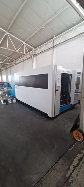 Laser cutting machine SF3015H