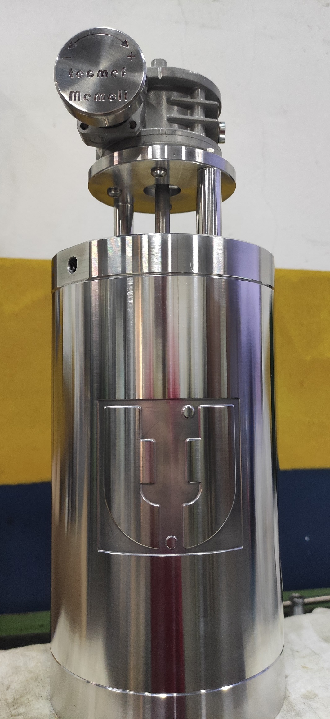 Dosing unit for the pharmaceutical industry