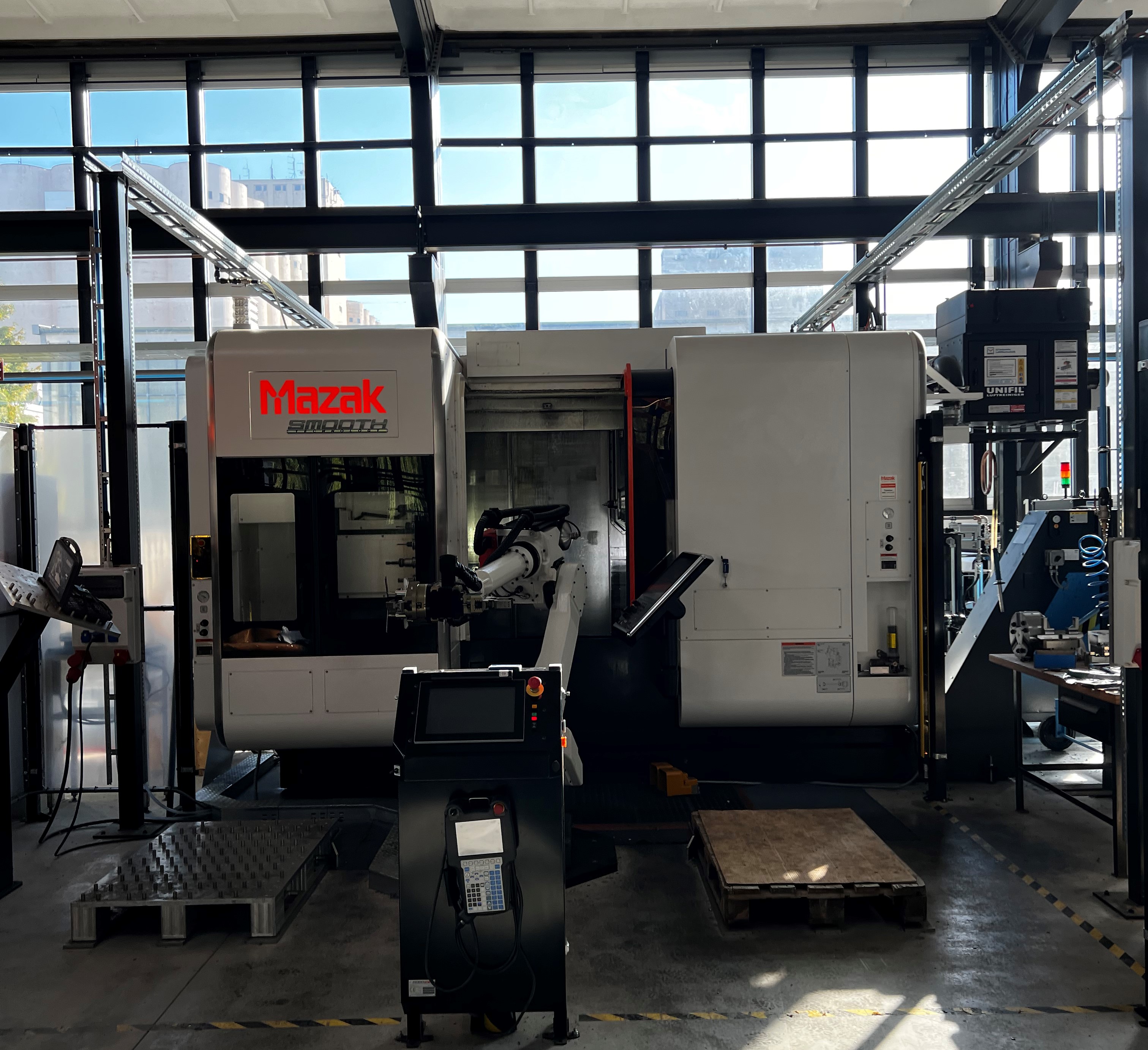 Integrex I200s - 1000 mit Robojob