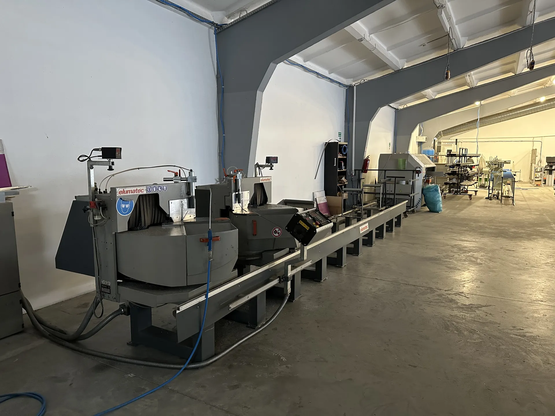 Double mitre saw