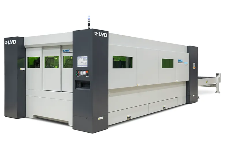 Laser cutting machine