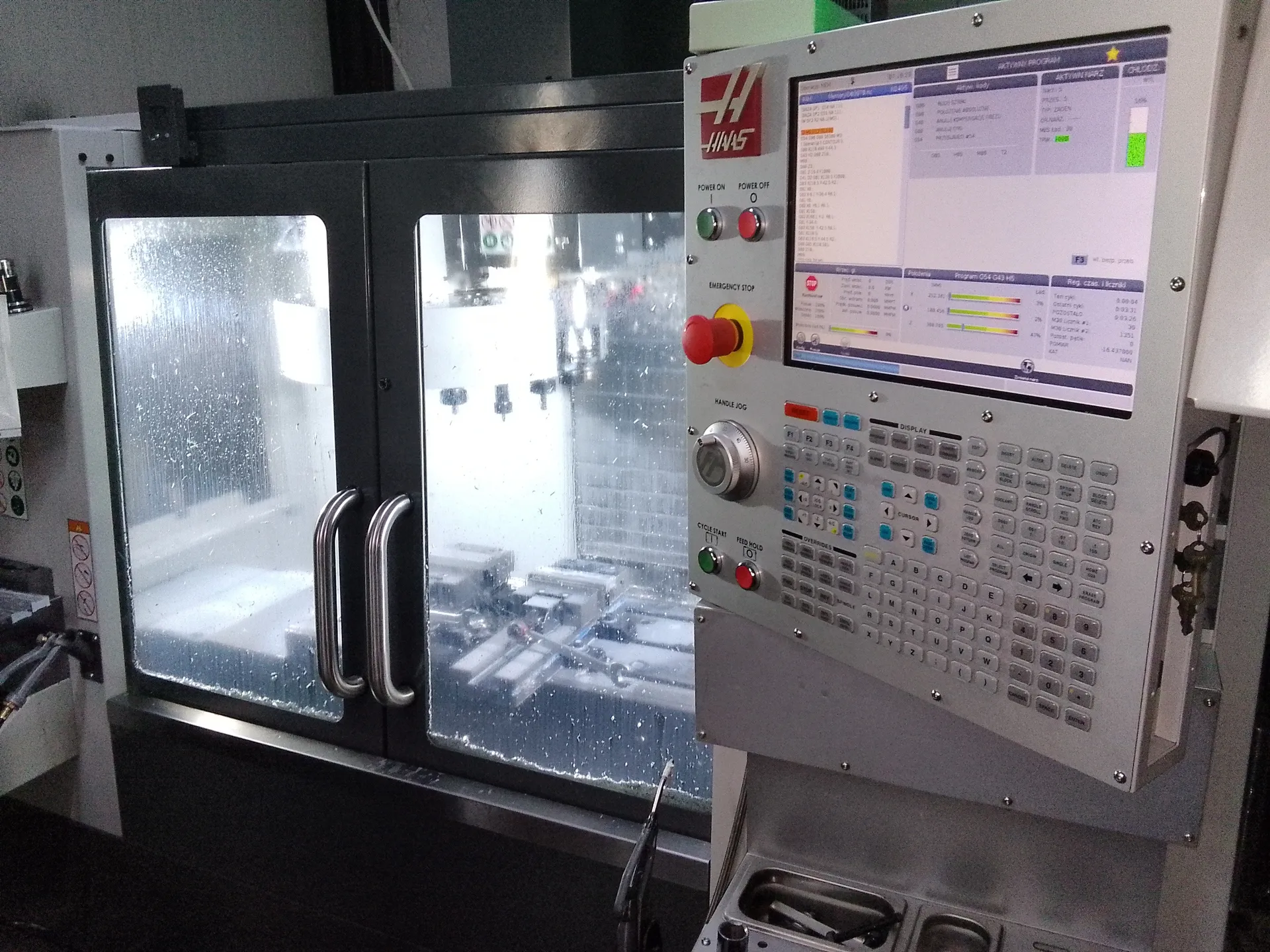 Haas VF-2