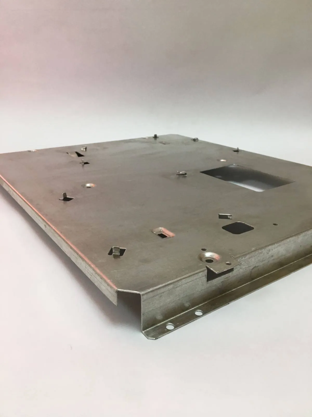 fabricacion_de_componentes_para_vitroceramicas_de_inducción