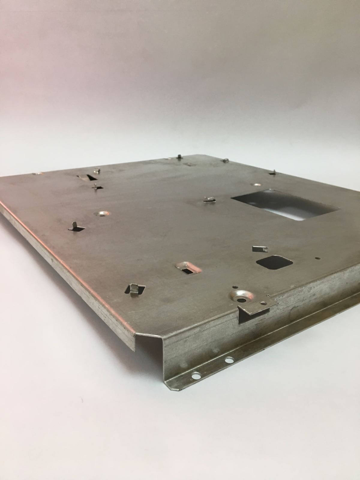 fabricacion_de_componentes_para_vitroceramicas_de_inducción