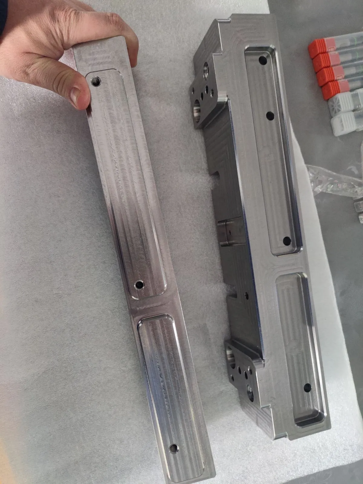 Plastic injection tool