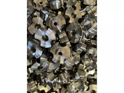 Steel parts without surface treatment