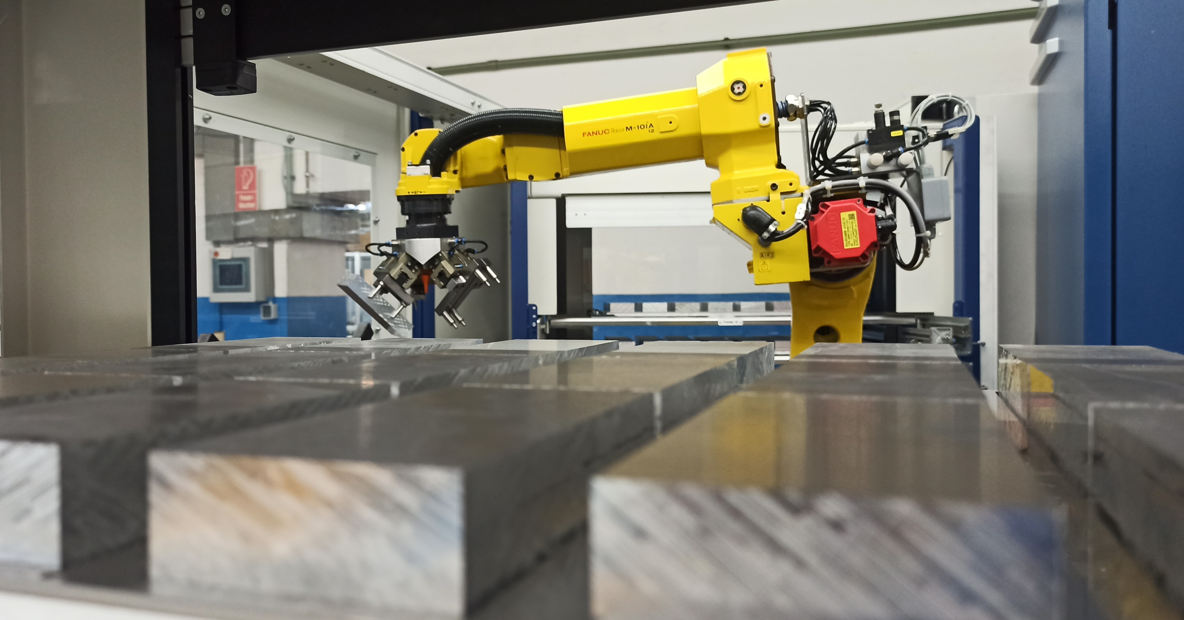FANUC-Roboter M-10IA an G350